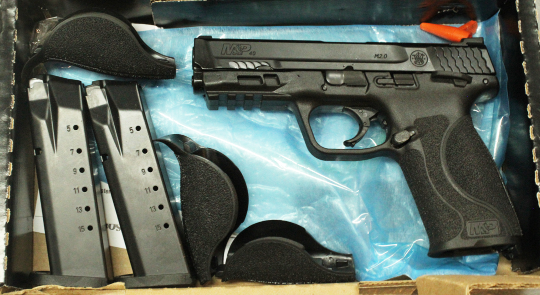 PISTOLA M&amp;P 2.0 40S&amp;W C/SEGURO 11525